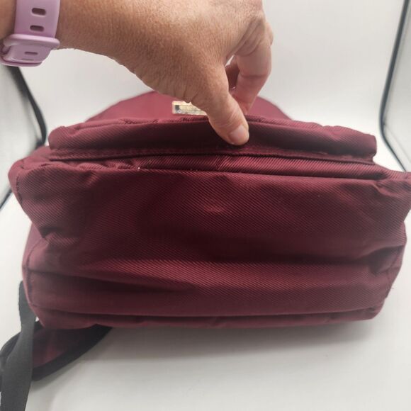 Kenneth Cole Reaction Back Pack Burgundy 15"x11"x7" Outer & Inner Pockets - Picture 8 of 16